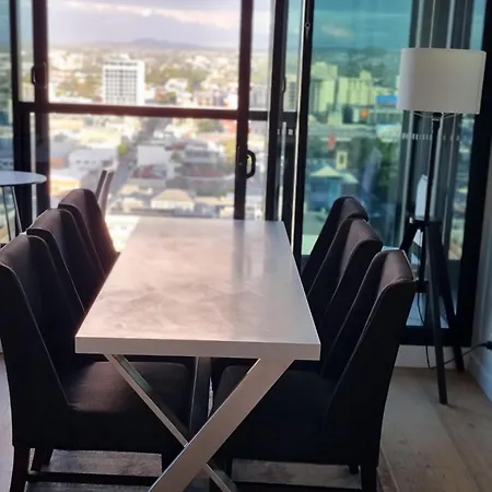 Apartment Skyline In Fortitude Valley *