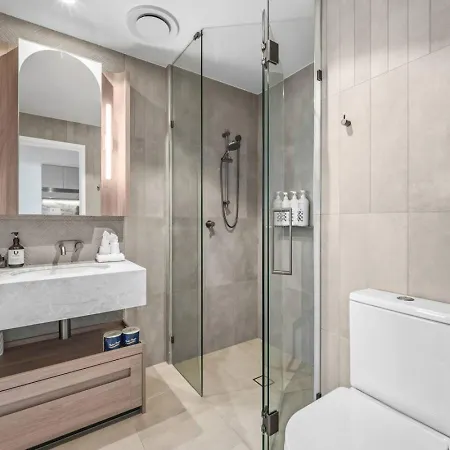 Luxury 54f Skyline Iconic Queens Wharf 1br