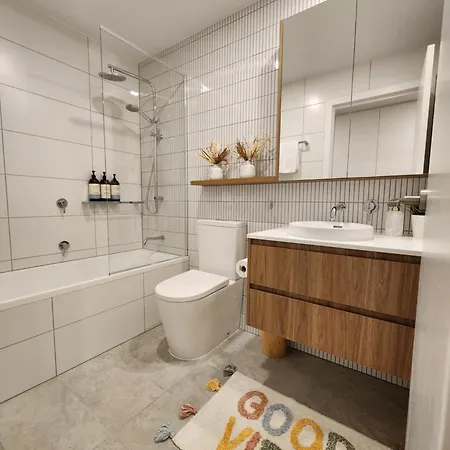 And River View With Infinity Pool, Spa, Sauna, Steam Apartment *