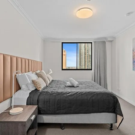 Apartment Story Bridge River Views, Pool, Sauna And Parking