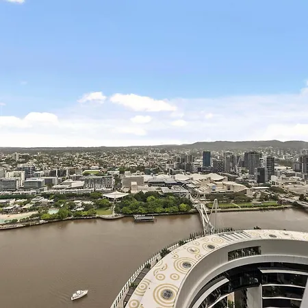 Queen's Wharf | South Bank & River Views | Pool