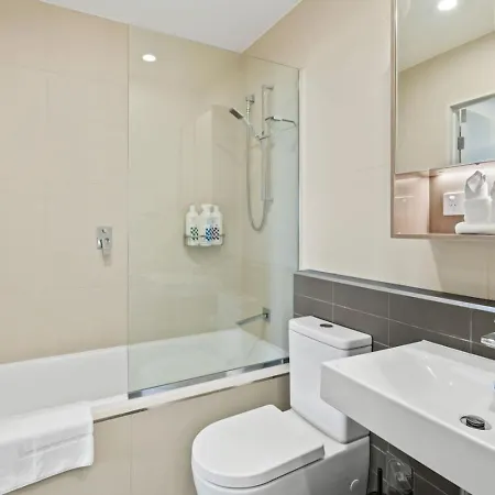 2bedroom Balcony Close To The Apartment *