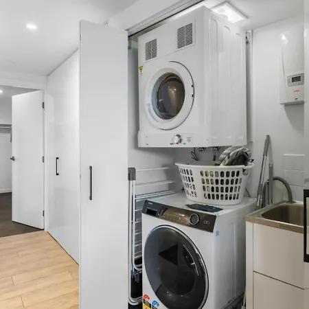 Modern 3br Near Uq, St Lucia Apartment Brisbane