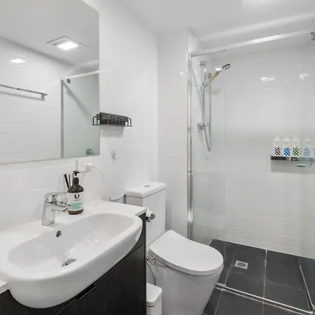 Modern 3br Near Uq, St Lucia Apartment *