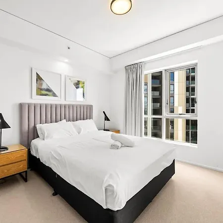 Belise - Executive 18th Floor In Bowen Hills * Brisbane