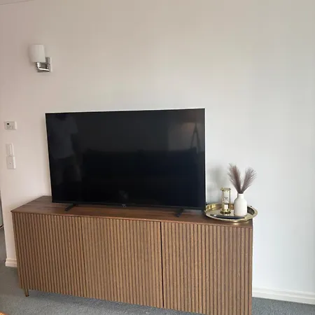 Inviting Family 2br | Cbd | Pool & Gym *
