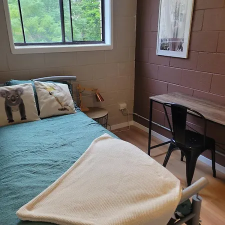Apartment Breezy Entire 2 Bedroom Unit Floor Next To Uq *