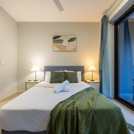 Apartment Modern 2br Ducted Ac Parking And Great Location Brisbane