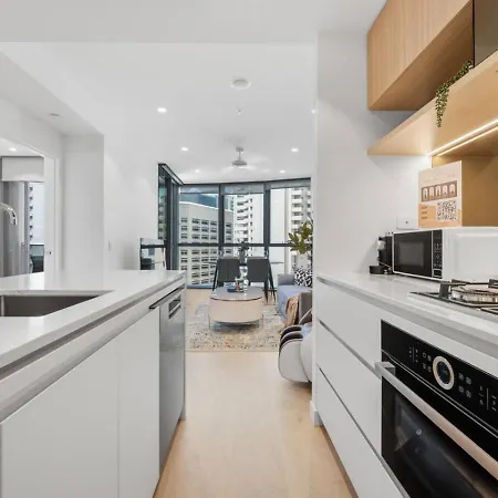 Apartment Landmark Queens Wharf 1br Wit Pool Gym And View