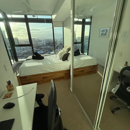 Penthouse-top Floor With Pool & Views Apartment