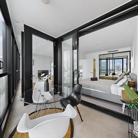 Alfred Street Retreat 2Br Parking Pool & Gym Apartment *