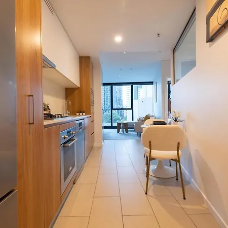 Apartment Stylish Skytower Cbd Getaway - Skyline Pool, Gym, Fast Wi-fi, River Walk, Botanical Gardens *