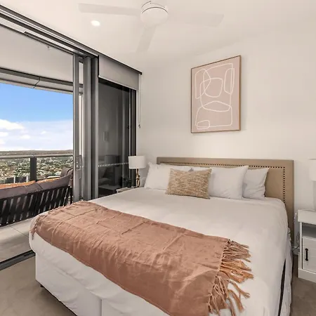 Apartment Queen's Wharf | South Bank & River Views | Pool *
