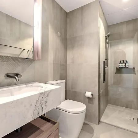 Queens Wharf | Lavish Gem, Majestic View, Parking! Brisbane