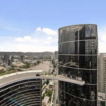 Queen's Wharf | River Views, Pool & Free Parking Apartment *