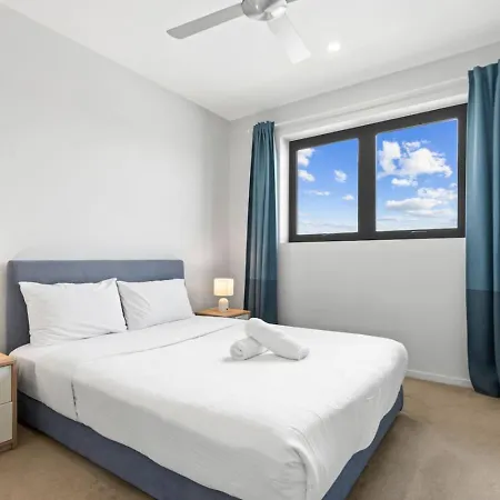 2bedroom Balcony Close To The Apartment