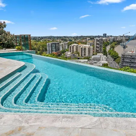 Modern 2br On Coronation Drive, Toowong *