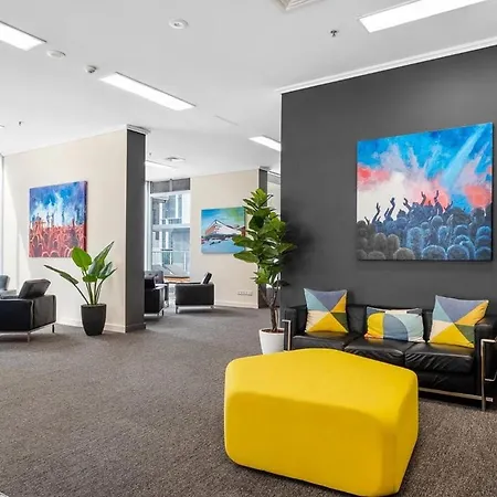 Apartment Centre With Awesome Views! Brisbane