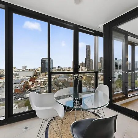 Alfred Street Retreat 2Br Parking Pool & Gym *