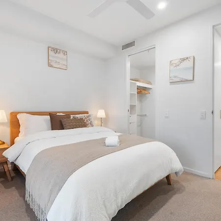 12th Floor Stadium View -2br-free Parking-cbd Apartment Brisbane