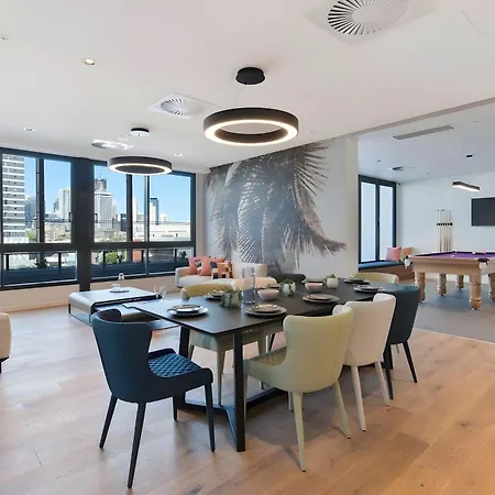 Ivy & Eve - 2br - Pool - Balcony - Parking Apartment