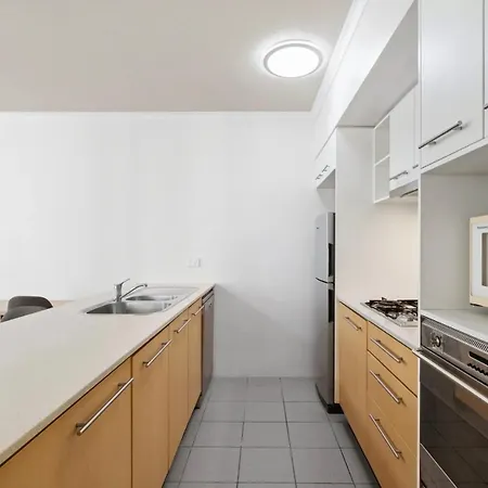 Cbd River With Free Carpark Apartment *
