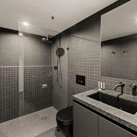 Luxury Woolstore Teneriffe Apartment *