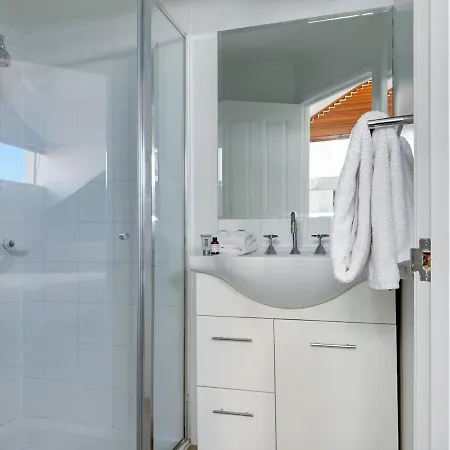 1br Loft Kangaroo Point Sleeps 4 Adults