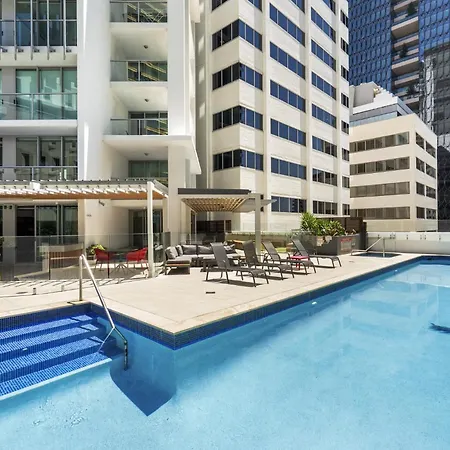 Retreat With Private Balcony Apartment *