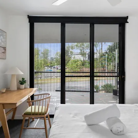 Modern 3br Near Uq, St Lucia Apartment *