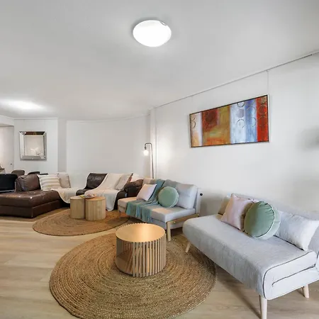 Bridge Views - Sleeps 8 - Cbd - Pool, Gym & Parking Apartment Brisbane
