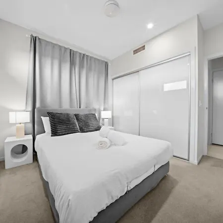 2br Near Sunnybank Plaza And Market Square Apartment