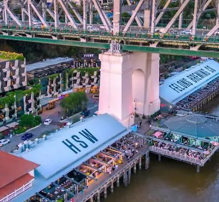 Apartment River View Pool Gym Brisbane