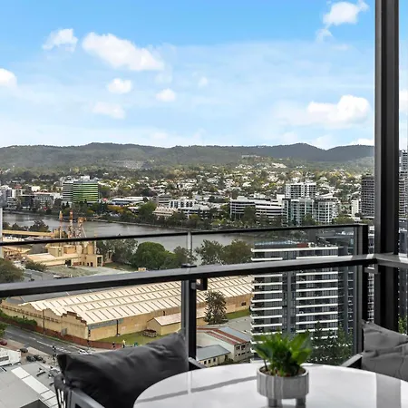 South Bank 1br With Stunning Views And Location Apartment Brisbane