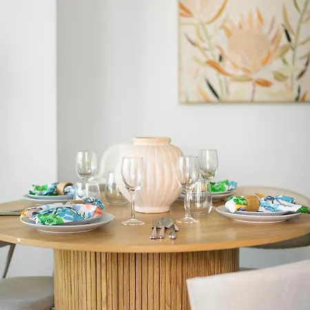 1b New On Star Casino - Lv 21 Queens Wharf Apartment
