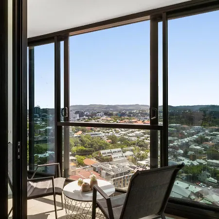 Lights Retreat - Fortitude Valley