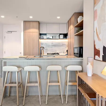 Queens Wharf | Lavish Gem, Majestic View, Parking! Apartment