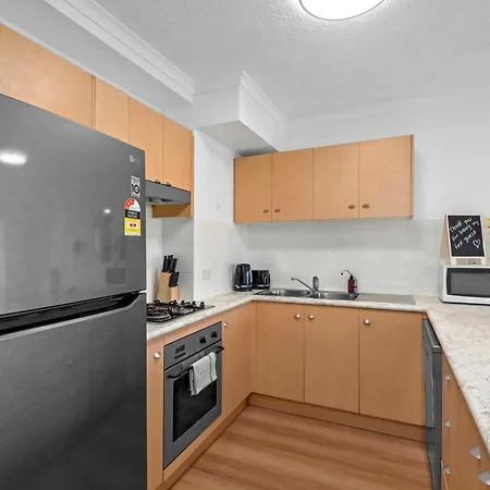 2br With Views, Balcony & Car Park *