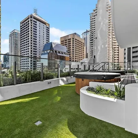 Dreamy Queens Wharf Luxury Pad W Car Park *