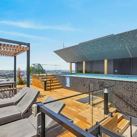 Rooftop Pool 2br In The Heart Of The Valley Apartment Brisbane