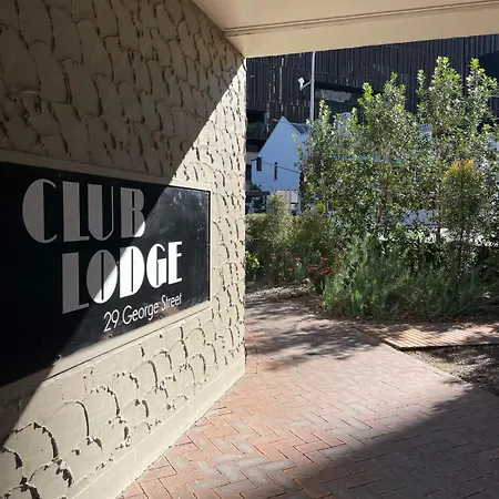 Apartment Large 2 Bed 2 Bath 1 Park Inner Location *