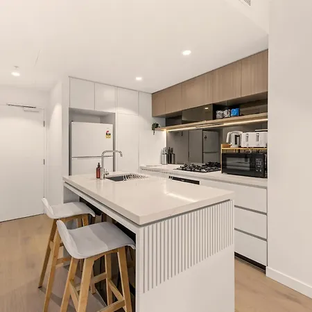 Queen's Wharf | South Bank & River Views | Pool Brisbane