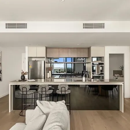 Lavish 3 Bedroom In Queens Wharf With Car Park