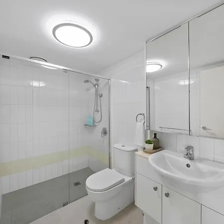 Bridge Views - Sleeps 8 - Cbd - Pool, Gym & Parking * Brisbane