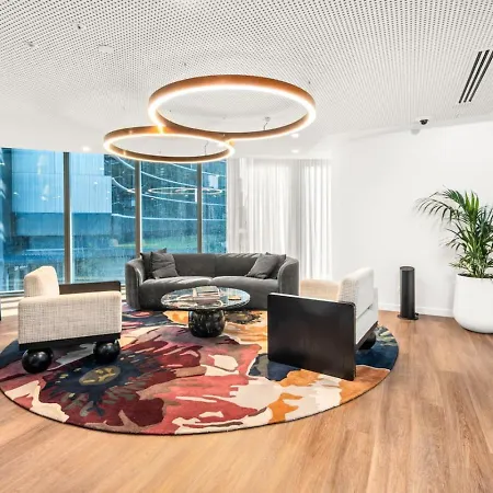 Level 43 Sweeping Skyline Luxury Designer 1br Brisbane