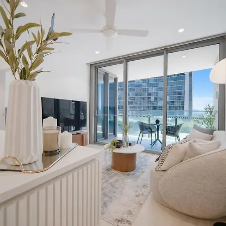 Modern 1 Bedroom Prime Cbd Location *