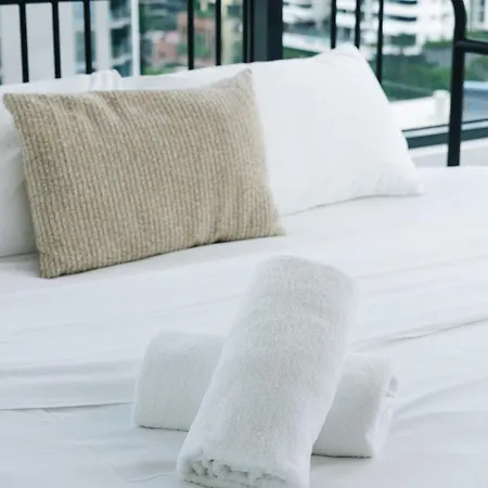 The Cityscape Pad With 2br, 3-bed & Free Parking Apartment *
