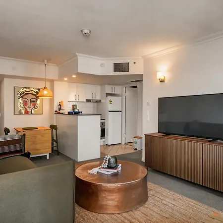 Inviting Family 2br | Cbd | Pool & Gym Apartment Brisbane