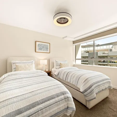 Riverside Living - Walk To Suncorp Stadium *