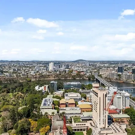 Lavish 3 Bedroom In Queens Wharf With Car Park *